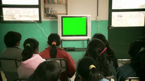 Tv In Classroom, Tv Green Screen, Kids Watch, Primary Students, Vintage Kids, School Children, Video Background, Old Tv, Watch Tv