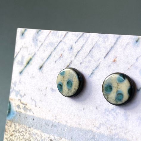 ★★★★★ "Lovely earrings, delivered quickly! Great work!" Circular Art, Ceramic Jewellery, Black Porcelain, Porcelain Earrings, Cardboard Gift Boxes, Contemporary Earrings, Earring Ideas, Porcelain Jewelry, Aesthetic Rooms