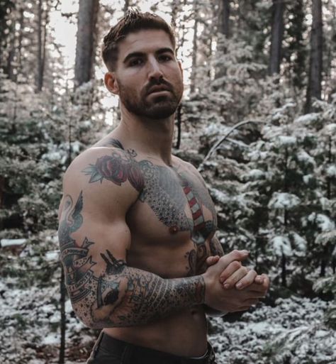 Thoren Bradley is a hot wood chopper and Twitter's best motivational speaker. Here's his hottest photos, wood chopping videos and best tweets. #lumberjack #hotguys Thoren Bradley, Bradley Thor, Men's Tattoo Ideas, Lumberjack Men, Wood Chopper, Men's Tattoo, Fierce Tattoo, Wood Chopping, Minimalist Men