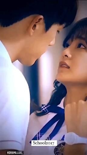 Kdrama School 2017, Kdrama Kiss Sence, Sudden Kiss Kdrama, Deep Kiss Kdrama, School 2017 Kdrama Kiss, Korean School Couple, School 2017 Kdrama Video, Kdrama Cute Scene, Kissing Kdrama