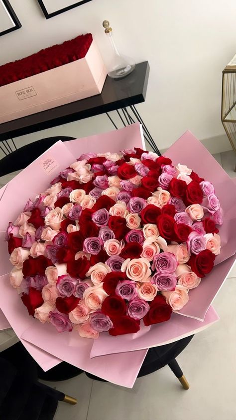 Pr Aesthetic, Luxury Roses, Expensive Flowers, Luxury Flower Bouquets, Birthday Bouquet, Edible Arrangements, Boquette Flowers, Cute Couple Gifts, Flower Gift Ideas