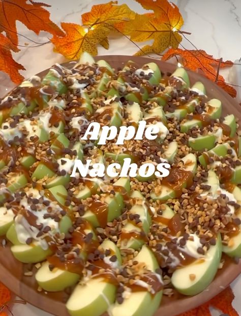 Fall Book Club Food Ideas, Bonfire Treats Snacks, Fall Bonfire Party Ideas Food, Fall Themed Food, Bonfire Party Ideas, Fall Festival Food, Book Club Food, Campfire Party, Apple Nachos