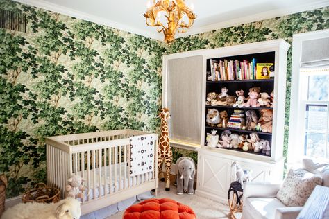 This Georgian Townhouse by the Design Director of Nate Berkus Associates Is an Antique Lover’s Dream Photos | Architectural Digest Nate Berkus Design, Boys Bedroom Furniture, Girls Bedroom Furniture, Georgian Townhouse, Townhouse Designs, Nate Berkus, Gender Neutral Nursery, Kelly Wearstler, Baby's Room