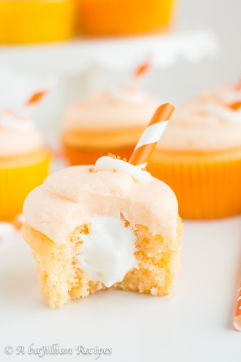 Orange Creamsicle Cupcakes | A baJillian Recipes Orange Creamsicle Cupcakes, Creme Filling, Creamsicle Cake, Creamsicle Smoothie, Vanilla Cream Cheese, Orange Cream Cheese, Vanilla Cream Cheese Frosting, Orange Cupcakes, Orange Frosting