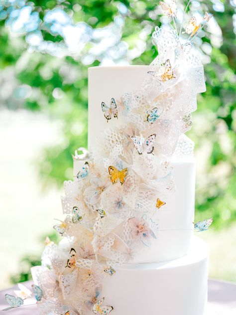 Wedding Cake Butterflies, Cottagecore Wedding Cake, Wedding Cake With Butterflies, Bridal Themes, Enchanted Butterfly, Butterfly Wedding Cake, Butterfly Wedding Theme, Cottagecore Wedding, Canada Wedding