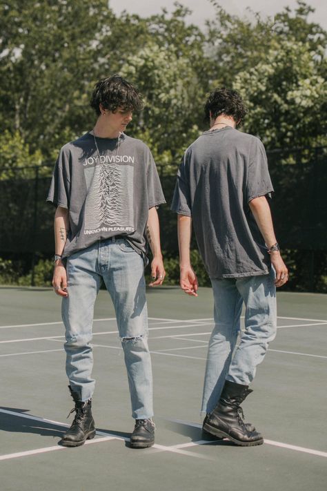 Rocker Outfit Men, Punk Outfits Men, Summer Grunge Outfits, Grunge Outfits Men, Better Fashion, Rocker Outfit, Look Rock, Street Style Outfits Men, New Order