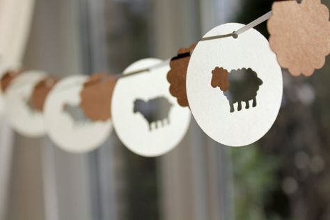 Sheep Garland, Lavender Baby Showers, Baby Lamb Baby Shower, Baby Shower Host, Baby Bash, Sheep Crafts, Yogurt Bar, Ramadan Lantern, Banner Garland