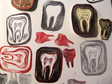 tooth rubber stamps for printing strange mail art postcards Small Printmaking Ideas, Tooth Linocut, Small Stamp Ideas, Diy Stamp Ideas, Stamp Making Ideas, Tooth Stamp, Printmaking Stamps, Linoleum Stamps, Linocut Prints Ideas