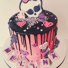 Monster High Birthday Cake Ideas, Monster High Cake Birthdays, Monster High Cake Ideas, Monster High Cupcakes, 40th Birthday Cake For Women, Monster High Cake, Monster High Birthday Party, Skull Cake, Decadent Food