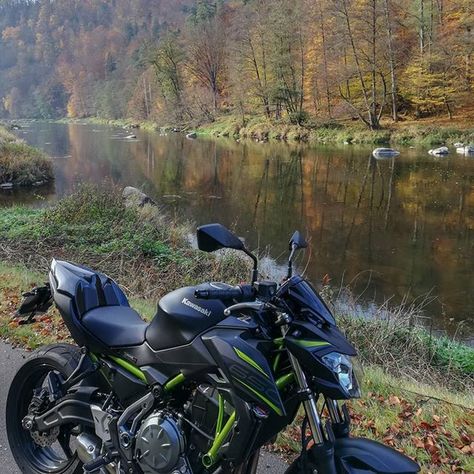 Reposting @bavarianstreetbiker: How much I miss nice weather. The beautiful rivers, countryside and mountains. What do you miss the most at the moment? . ❤ Kawasaki Z650 (2019)❤ Follow @bavarianstreetbiker for more content!  #BavarianStreetBiker #kawasaki #kawasakiz650 #bikestagram #motorcycle #bike #bikes #bayern #ride #bikeriding #instamoto #motorcyclelife #universalbikers #sportbike #sportbikeaddicts #motorrad #instabike #bavaria #bikeporn #rideordie #streetbike #insta #instamotorcycle Kawasaki Z650 Wallpaper, Kawasaki Z650, Kawasaki Bikes, Motorcycle Wallpaper, Nice Weather, Ride Or Die, Street Bikes, Motorcycle Bike, Super Bikes