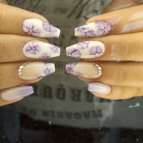 Water Color Nails, Purple Decor, Floral Nail Art, Purple Ombre, Clear Nails, Prom Nails, Floral Nails, Flower Nails, Purple Floral