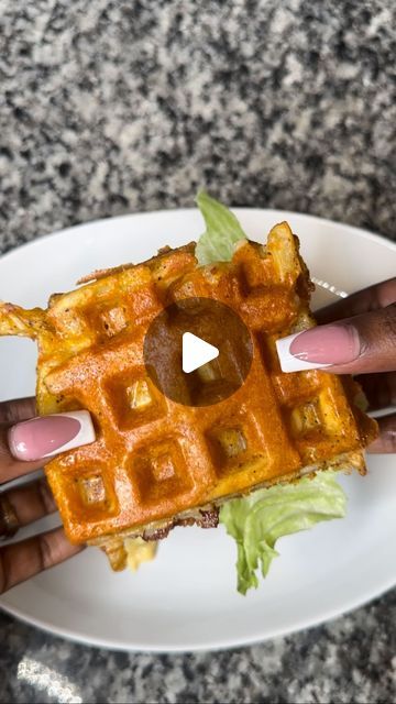 Dayia Hill on Instagram: "How to make a Rally’s fry burger 🤣🤣 WHO YOU THINK GOT THE BEST FRIES??! & my man wasn’t actually begging, I just wanted him to be in it lmbooooo 😂😂 #easyrecipes #dinner #fryburger #easy #burger" Best Fries, Favorite Meals, Dee Dee, My Man, You Think, Easy Meals, Favorite Recipes, Cooking Recipes, On Instagram