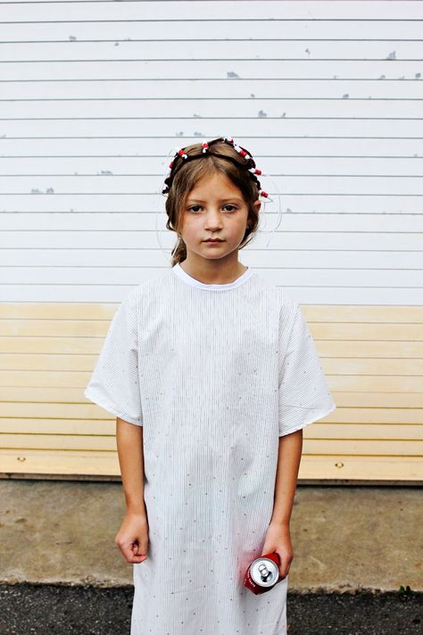 Eleven Hospital Gown Costume Hospital Costume Ideas, Kids Eleven Costume, Hospital Patient Costume, Toddler Eleven Costume, Diy Eleven Costume, Eleven Halloween Costume, Eleven Hospital Gown, Hospital Gown Diy, Hospital Gown Pattern