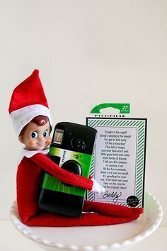 Elf on The Shelf Goodbye Gift - elf brings a disposable camera on their last day visiting along with a fun printable poem. Elf On The Shelf Goodbye, Cuddle Season, Awesome Elf On The Shelf Ideas, The Creeper, Goodbye Gifts, Elf Antics, Elf Fun, Christmas Preparation, Buddy The Elf