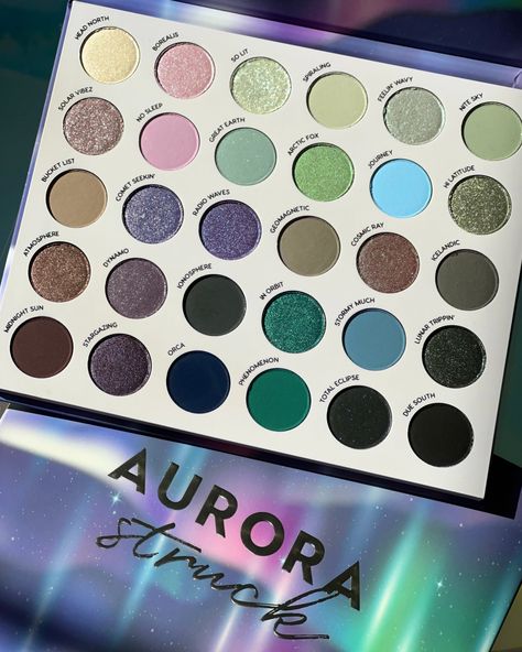 Makeup Ethereal, Dreamy Makeup, Dewy Face, Colourpop Palette, Colourpop Eyeshadow Palette, Makeup Gallery, Colourpop Eyeshadow, Bright Makeup, Makeup List