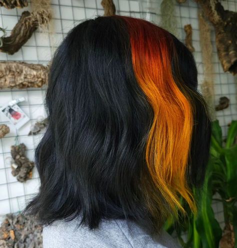 Every day can be a vibrant moment with an iconic colour placement🔥 Obsessed with this fire strip from @the.watt 🍊 #manicpanic #manicpanicprofessional #hair #haircare #hairstylist #hairinspo #healthyhair #hairstyles #hairsalon #crueltyfreebeauty #haircolor #veganhair #crueltyfreehairdye #saloninternational #saloncolour @creativeheadmag @prohairmag @hairdressersjournal @sallybeautyuk @salonservicesuk @astonandfincher @salonsdirect @adelprohairbeauty @salon_int Manic Panic Colors, Manic Panic Hair, Shading Drawing, Vegan Hair, Manic Panic, Cruelty Free Beauty, Summer Sunset, Semi Permanent, Fall Hair