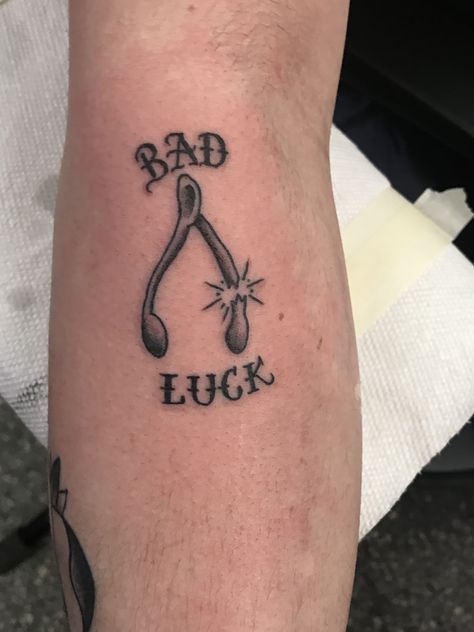 Bad Luck Cracked Wishbone tattoo No Luck Tattoo, Make Your Own Luck Tattoo, American Traditional Wishbone Tattoo, Traditional Luck Tattoo, Tough Luck Tattoo, Wish Bone Tattoo Traditional, Unlucky Tattoo, Good Luck Bad Luck Tattoo, Wish Bone Tattoo