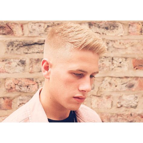 nice 75 Ideas for Low and High Skin Fade - Redefine Elegance and Masculinity Check more at http://machohairstyles.com/best-skin-fade/ Curly Perm, High Skin Fade, Medium Fade, Sweeping Bangs, Taper Fade Haircut, Short Waves, Bald Fade, Golden Blonde, Fade Haircut