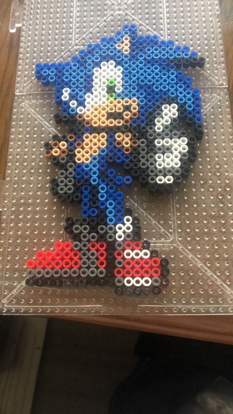 Sonic Beads Pattern, Perler Bead Sonic, Birthday Perler Beads, Sonic Perler Bead Patterns, Bluey Perler Beads, Sonic Kandi, Dragon Perler Beads, Sonic Crafts, Animal Crossing Perler Beads