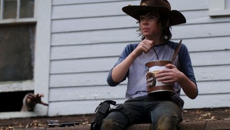 Our review of the Season 4 episode "After" (4.09) Doomsday Preppers, Chandler Riggs, Falling Out Of Love, Charlie Sheen, Fear The Walking, Carl Grimes, Fear The Walking Dead, Daryl Dixon, The Grove