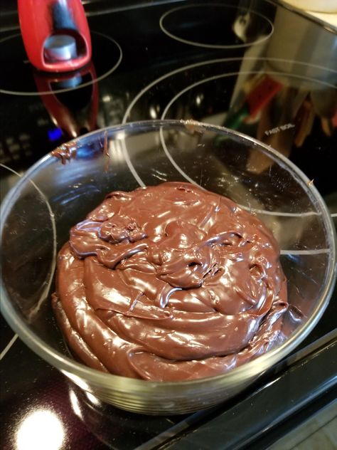 Condensed Milk Filling For Cake, Chocolate Sweetened Condensed Milk Frosting, Milk Chocolate Icing Recipe, Chocolate Condensed Milk Frosting, Condensed Milk Frosting Recipes, Chocolate Frosting For Cake, Condensed Milk Icing, Condensed Milk Buttercream Frosting, Chocolate Sweetened Condensed Milk