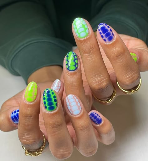 Green And Blue Nails, Blue And Green Nails, Summa Nails, Freestyle Nails, Teen Nails, Cruise Nails, Blooming Gel, Sassy Nails, Nail Jewels