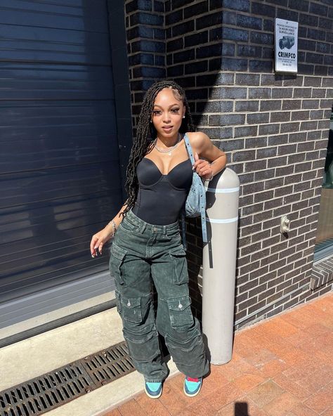 Birthday Outfit Ideas Streetwear, Birthday Outfit Cargo Pants, Body Suit With Cargo Pants, Cargos Black Women, Casual Streetwear Cargo Pants With Flap Pockets, Baddie Stacked Pants Outfit, Summer Birthday Outfit Black Woman, Spring Streetwear Fitted Parachute Pants, Body Suit Outfits Black Women