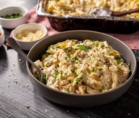 Creamy Alfredo Pasta, Chicken And Broccoli Alfredo, Traeger Chicken, Chicken Broccoli Alfredo, Broccoli Alfredo, Summer Eats, Chicken Broccoli Casserole, Traeger Recipes, Pellet Grill Recipes