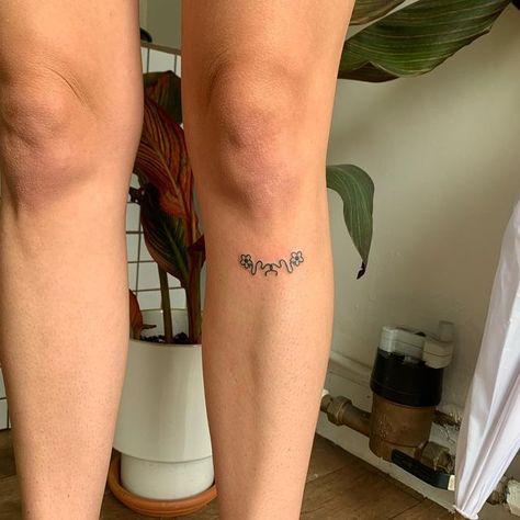 Above The Knee Tattoo Quote, Above The Knee Tattoos Women, Above Knee Tattoos Women, Over The Knee Tattoo, Tattoo Above Knee, Above The Knee Tattoo, Above Knee Tattoo, The Knee Tattoo, Piercing Inspo