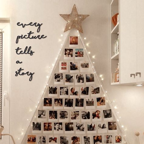 10.6k Likes, 81 Comments - HOAGARD™ (@hoagard) on Instagram: “What was your best moment of 2020?🎄You can collect your best moments like this. #hoagard” Polaroid Christmas Tree, Christmas Polaroid, Creative Office Decor, Every Picture Tells A Story, Polaroid Wall, Best Moments, Merry Little Christmas, House Interior Decor, Wall Art Wall