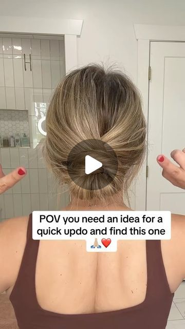 Updo How To Medium Hair, Easy Hairstyles For Medium Hair Updo, Easy Diy Updos For Medium Hair, Cute Easy Updos, Quick Updo, Low Bun Updo, Quick Updos, Diy Updo, Updo Tutorial