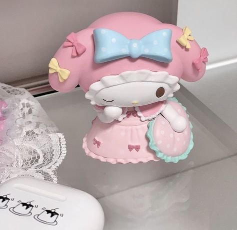 Charmmy Kitty, Kawaii Core, Hello Kitty Items, Sanrio Characters, My Melody, Softies, Anime Figures, Pink Aesthetic, Cute Icons