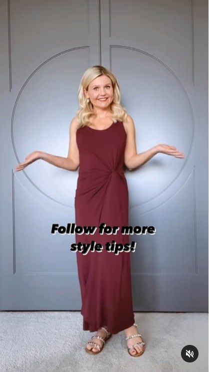 How To Make A Dress Shorter Hack, How To Shorten A Long Dress, Tie Maxi Dress Knot, How To Knot A Maxi Dress, Knotting A Maxi Dress, How To Make A Dress Bigger, How To Take In A Dress, Tie A Dress Knot, How To Layer A Dress