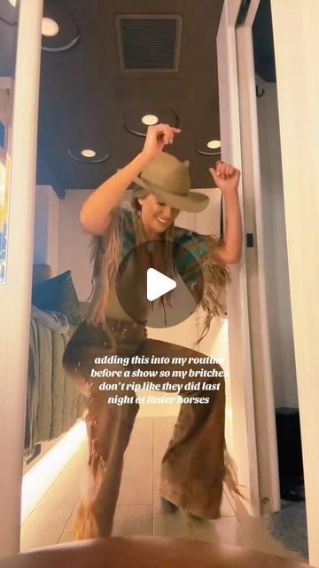 Lainey Wilson on Instagram: "🤪" Laney Wilson Outfits, Lainey Wilson Outfits, Laney Wilson, Lainey Wilson, Mac, Music, On Instagram, Instagram