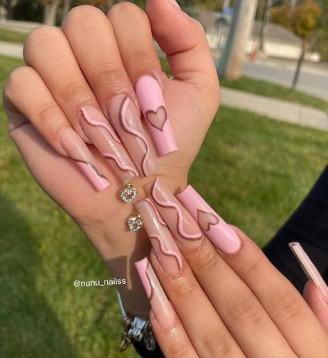 Best Fall coffin nails art 2022 inspiration Coffin Nails Brown, Coffin Nails Autumn, Fall Nail Acrylic, Nail Inspiration Fall, Nails Art 2022, Fall Nails 2022 Color Trends, Fall Coffin Nails, Coffin Nails Ombre, Coffin Nails Matte