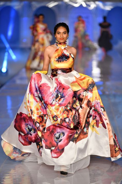 Gauri & Nainika at Lakmé Fashion Week winter/festive 2019 - Page 4 | Vogue India Gauri And Nainika, Fashion Week Winter, Printed Gowns, Vogue India, Lakme Fashion Week, Halter Neck, Kimono Top, Fashion Week, Vogue