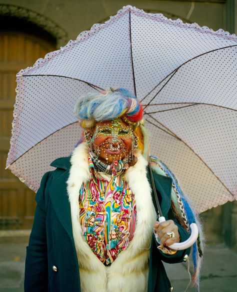 Elaine Davidson, Street Portrait, Photojournalism, Landscape Photographers, Festival Captain Hat, Edinburgh, Street Photography, City Photo, Captain Hat