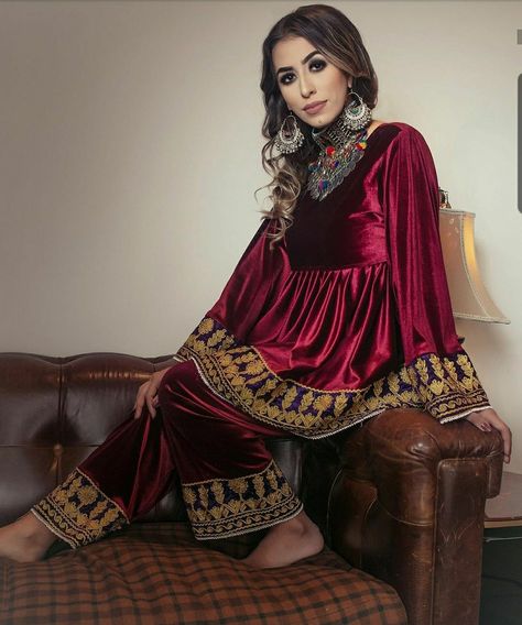 Afghani Frock, Velvet Kurti, Casual Bridal Dress, Velvet Suit Design, Velvet Outfit, Chiffon Coat, Afghani Dresses, Afghani Clothes, Afghan Dress