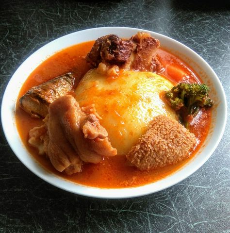 Fufu Soup Recipe, Fufu And Light Soup, Fufu And Soup, Ghanaian Fufu And Soup, Fufu Ghana, Fufu Recipe Africans, Egusi And Fufu, Fufu Egusi Soup, Ghana Fufu