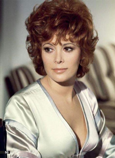 Jill St. John as Tiffany Case from Diamonds Are Forever. Jill St John, James Bond Women, Bond Women, Jill Wagner, Bond Woman, James Bond Girls, Diamonds Are Forever, Best Bond, 007 James Bond