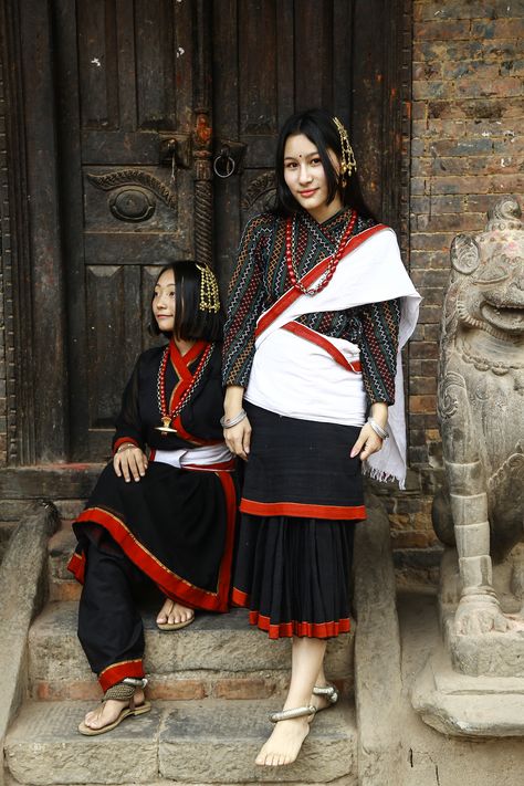 Nepal Clothing, Tibetan People, Chinese Fancy Dress, South Asian Aesthetic, Nepal Culture, Cultural Fashion, Culture Clothing, Half Saree Designs, National Dress