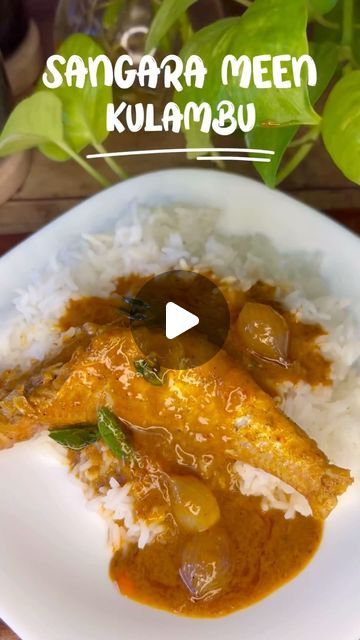 Vandana samayal on Instagram: "SANGARA MEEN KULAMBU😋👌#meenkulambu#fish#curry#nonvegrecipe  Ingredients: Coriander seeds-2teaspoon Cumin seeds-1 teaspoon  Pepper-1 teaspoon  Fenugreek seeds-1/2 teaspoon  Red chillies-5nos. Curry leaves-10 nos.  Grated coconut-1/2 cup Turmeric powder-1/4teaspoon Red chilli powder/kulambupodi-1tablespoon Garlic-4 Tamarind Salt Oil-2 teaspoon  Small onions-10  Tomato-2 nos. Water-1 cup SANGARA fish -1/2 kg Sangarameenkulambu#mednkulambu# fish#redsnapper#curry#kulambu#foodie#foodstagram#foodreels#nonveg#recipes# trending#fishcurry#meenkulambu#seafood#food#" Nonveg Recipe, Fish Kulambu, Nonveg Recipes, Tandoori Recipes, Kulambu Recipe, Red Chilli Powder, Cumin Seeds, Turmeric Powder, Fish Curry