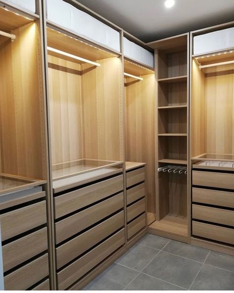 Walking Wardrobe, Wardrobe Plan, Bedroom Decor Modern, Bedroom Ideas Master, Dressing Room Closet, Dream Closet Design, Walk In Closet Design, Closet Design Layout, Luxury Closets Design