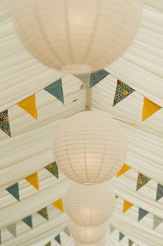 Tent Decorations Ideas, Wedding Tent Draping, Diy Wedding Tent, Tent Draping, Diy Bunting, Wedding Tent Decorations, Draping Ideas, Tent Decor, Bunting Diy