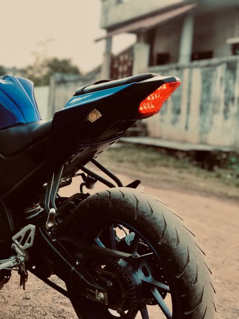 Asthetic wallpaper of blue yamaha r15 v3 #aesthetic #bike #pins #wallpaper #motor #fashion #yamaha R15 V3 Aesthetic, R15 V3 Wallpaper, Bike Aesthetic Wallpaper, Driving Lamborghini, Wallpaper Backgrounds Aesthetic Iphone, Taylor Swift Laptop, Rainy Sunset, Biker Shorts Outfit Summer, Helmet Tattoo