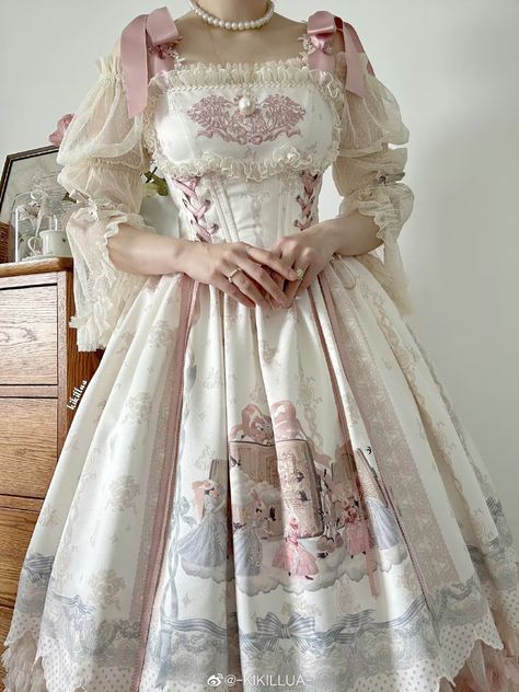 Princess Core Outfit, Princesscore Dress, Victoria Fashion, Pretty Quinceanera Dresses, Old Fashion Dresses, Dresses Aesthetic, Kawaii Fashion Outfits, Pretty Prom Dresses, Anime Dress