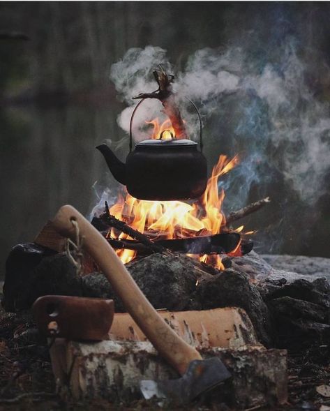 Gentleman Bobwhite | Kehidupan pedesaan, Api unggun, Lukisan rumah Camping Pictures, Zelt Camping, Camping Kettle, Camping Sauvage, Photographer Instagram, Mountain Camping, Camping Photography, Camping Aesthetic, Fire Cooking