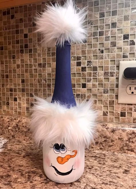 Snowman Bottle, Snowman Wine Bottle, Wine Bottle Crafts Christmas, Holiday Wine Bottles, Glass Spider, Spooky October, Idea For Halloween, Snowman Crafts Diy, Wine Craft