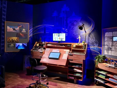 Pixar Studios Office, Animation Studio Aesthetic, Animation Job Aesthetic, Animation Desk, Disney Desk, Animation Studio Workspaces, Pixar Offices, Animation Career, Artist Workspace