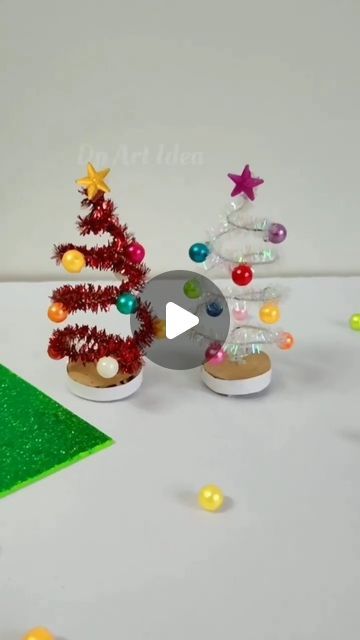 How To Make A Christmas Ornament, Xmas Pipe Cleaner Crafts, Christmas Tree Pipe Cleaner Craft, Christmas Tree Pipe Cleaner, Pipe Cleaner Ornaments Tree Decorations, Pipe Cleaner Christmas Crafts, Christmas Ornaments Homemade Tree Decorations Pipe Cleaners, Pipe Cleaner Tree, Pipe Cleaner Christmas Tree